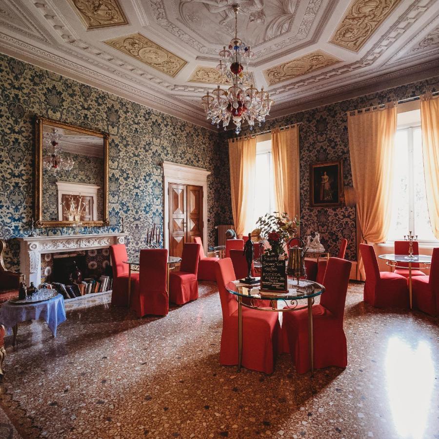Salotto Delle Arti Hotel Modena Bagian luar foto