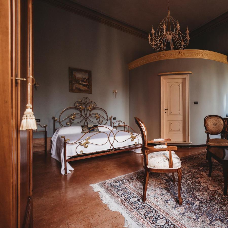 Salotto Delle Arti Hotel Modena Bagian luar foto